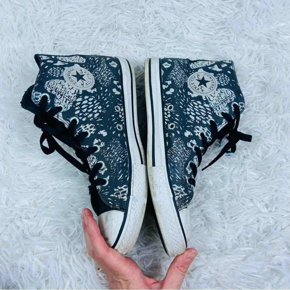 CONVERSE black & gray leather high top snakeskin lace up sneakers size junior 6